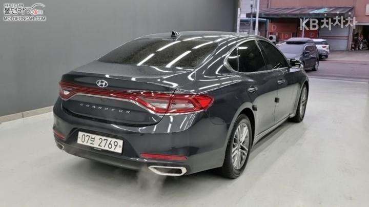 Hyundai Grandeur IG 2.4 Premium Base Type 3