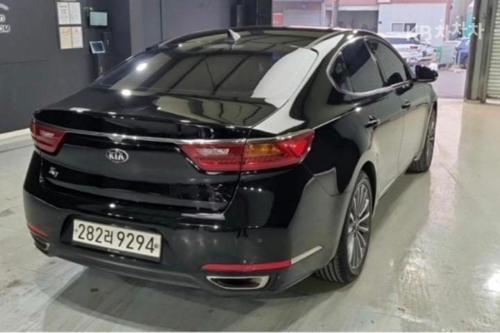 Kia K7 — miniaturë 2
