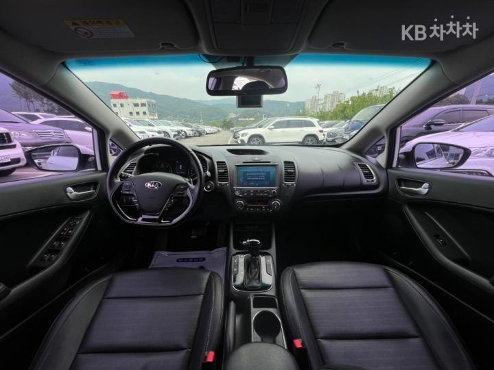 Kia K3 Diesel 1.6 Diesel Trendy Base Type 10