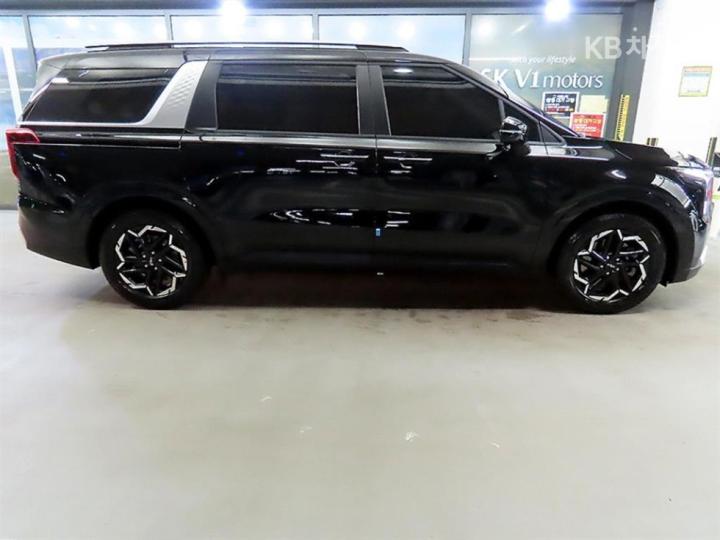 Kia Carnival G3.5 GDI Prestige 6