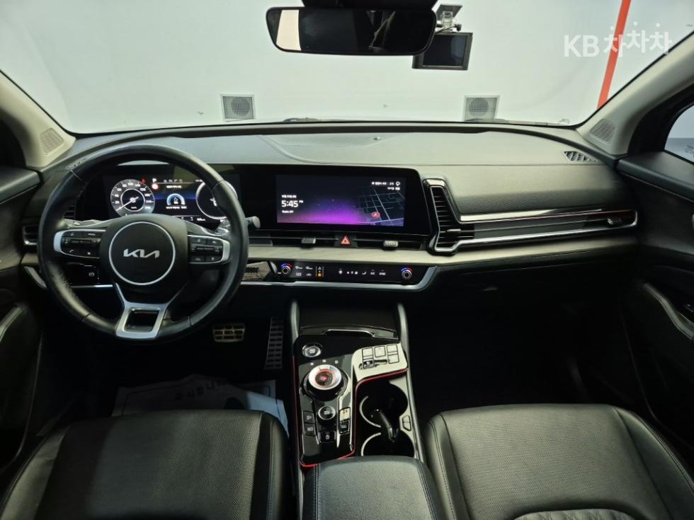 2022 - kia sportage