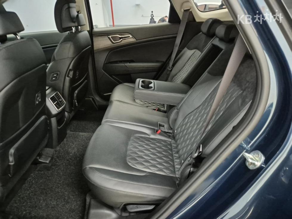 2022 - kia sportage