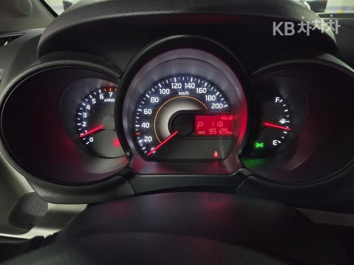 Kia Ray 1.0 Gasoline Luxury 10