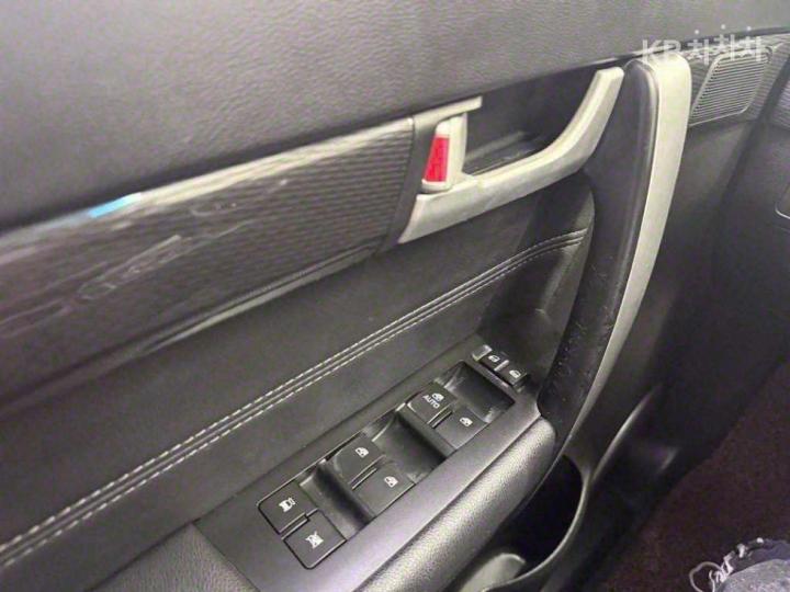 Chevrolet Captiva 2WD LT 10