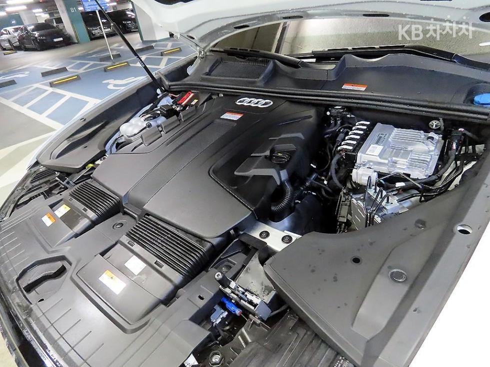 Audi Q8 — miniaturë 19