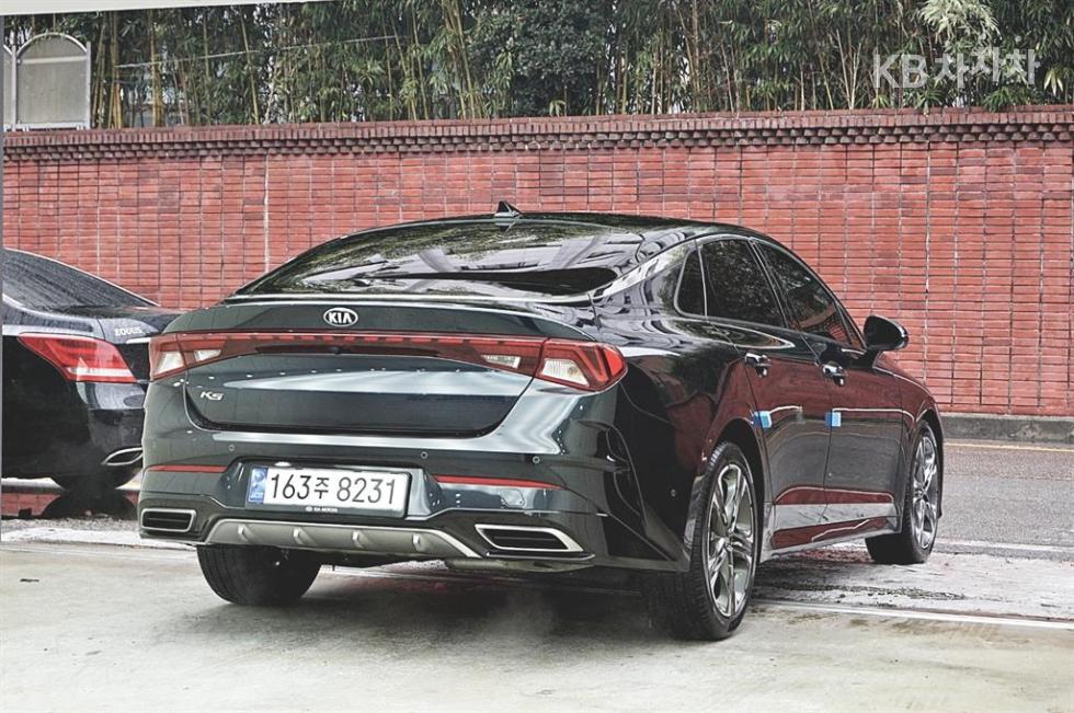 2020 - kia k5
