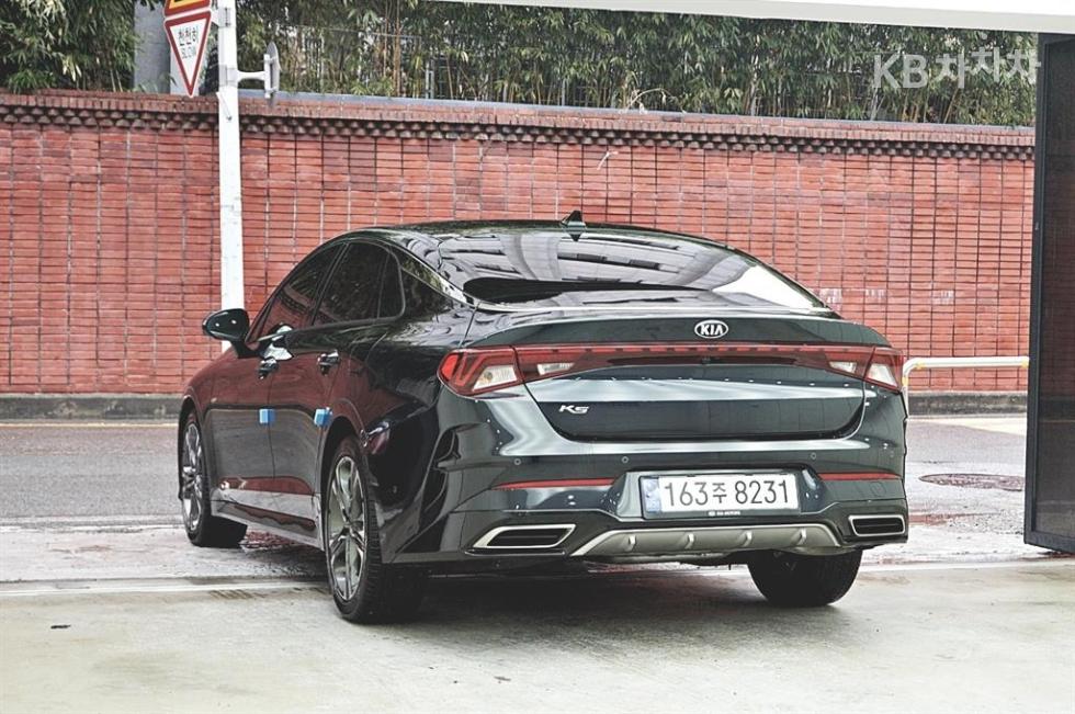 2020 - kia k5