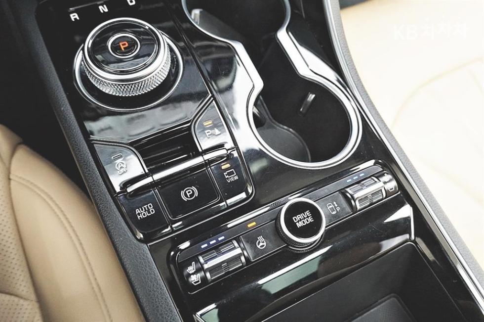 2020 - kia k5