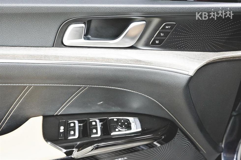 2020 - kia k5