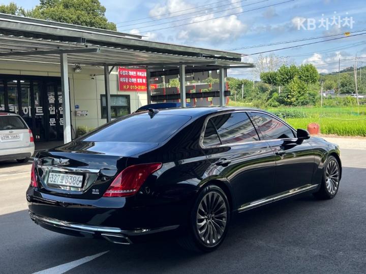 Genesis EQ900 3.8 GDI AWD Premium Luxury 7