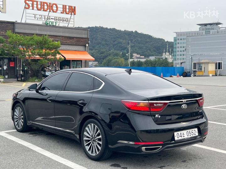 Kia K7 2.2 Diesel Prestige 5