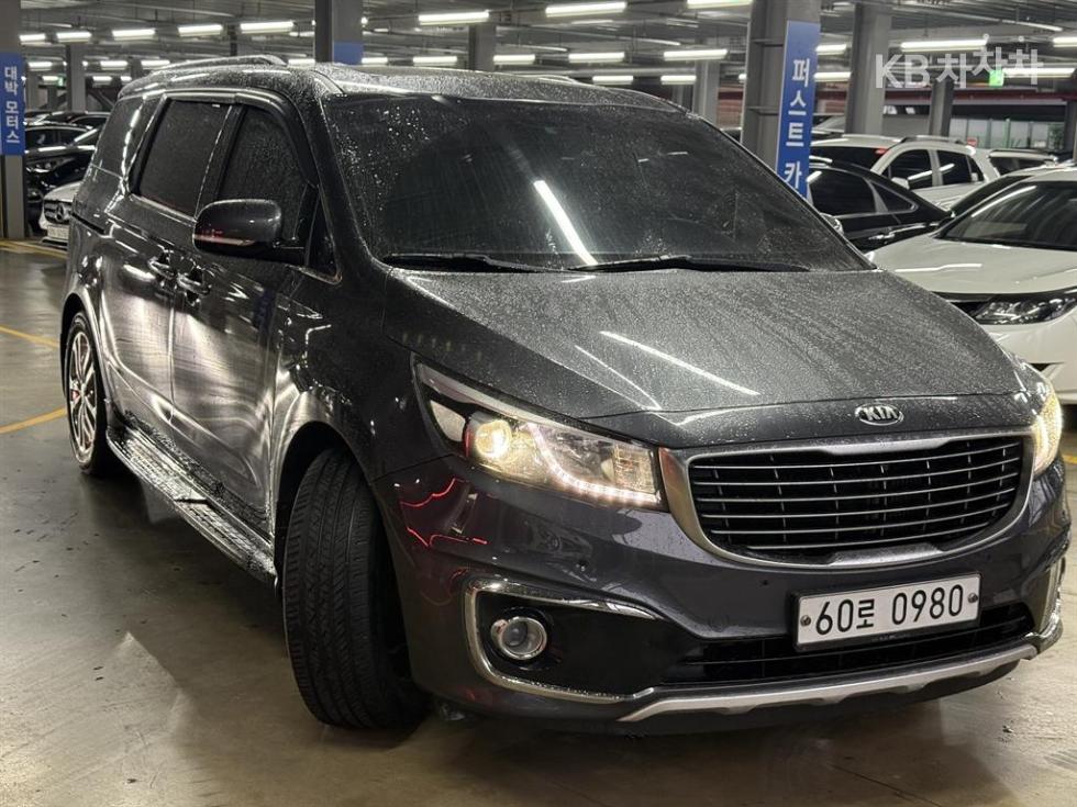 2016 - kia carnival
