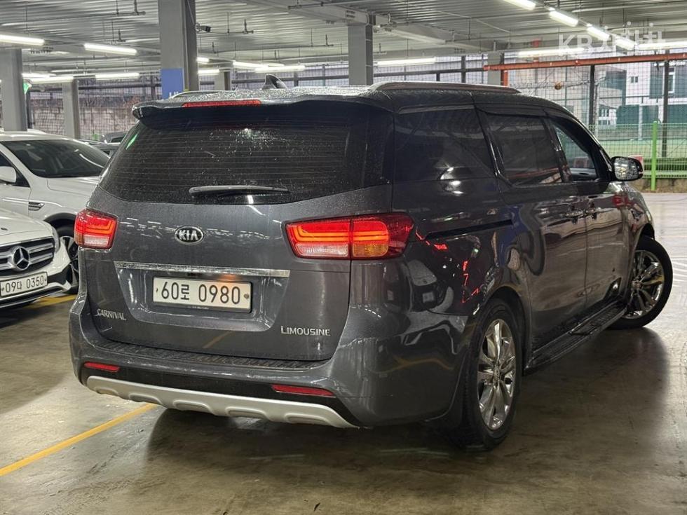 2016 - kia carnival