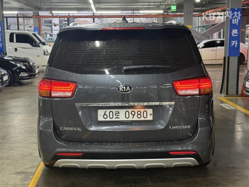 2016 - kia carnival