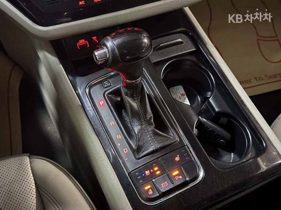 2016 - kia carnival