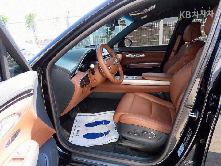 Genesis GV70 Diesel 2.2 AWD 6