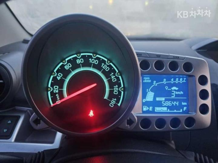 Chevrolet Matiz CREATIVE GROOVE Star 6