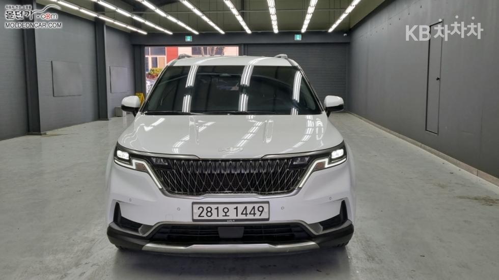 2023 - kia carnival