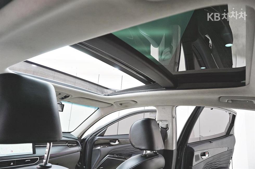 2020 - kia k7