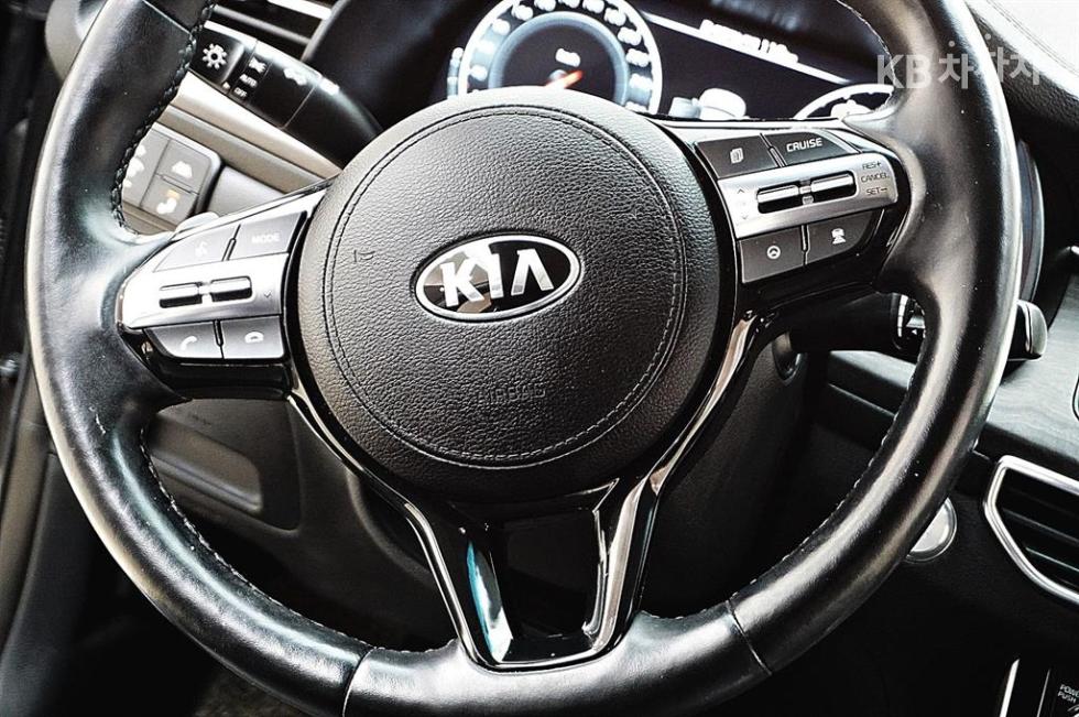 2020 - kia k7