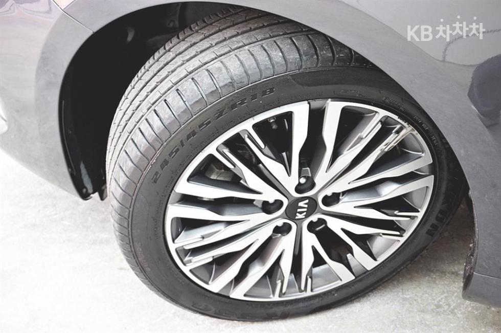 2020 - kia k7