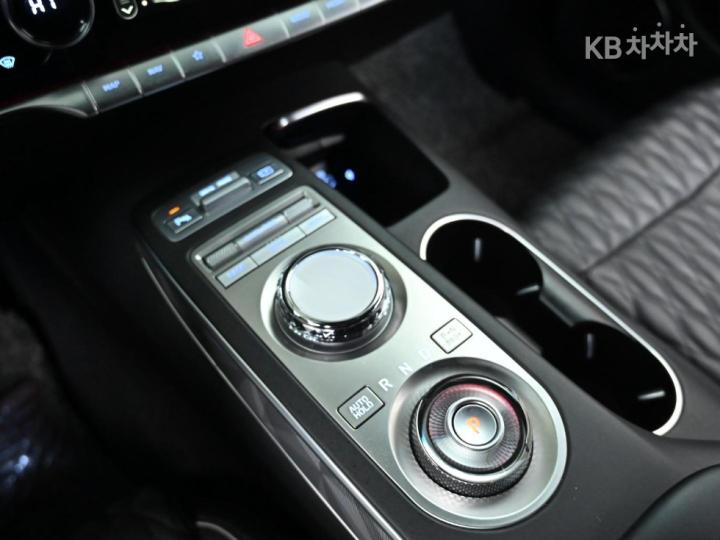 Genesis GV70 Diesel 2.2 Sport Package 2WD 10