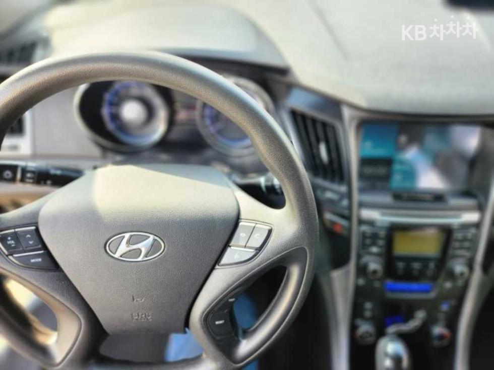 Hyundai Sonata — miniaturë 13