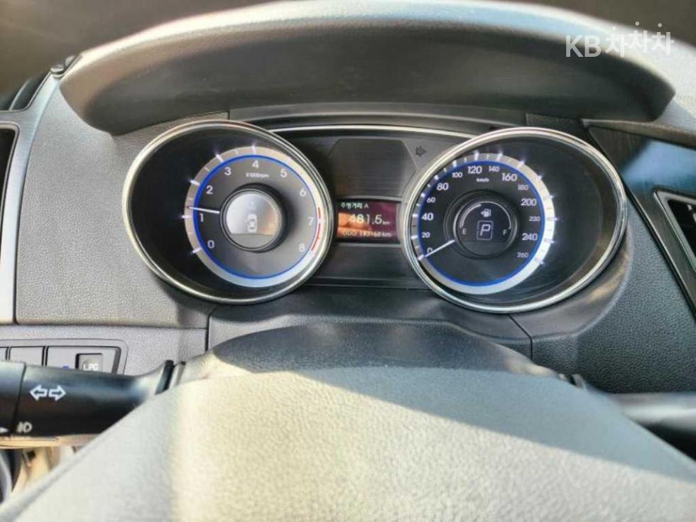 Hyundai Sonata — miniaturë 14