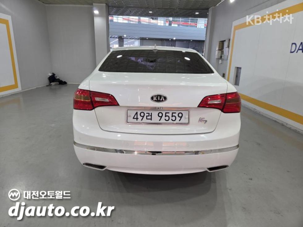 2010 - kia k7