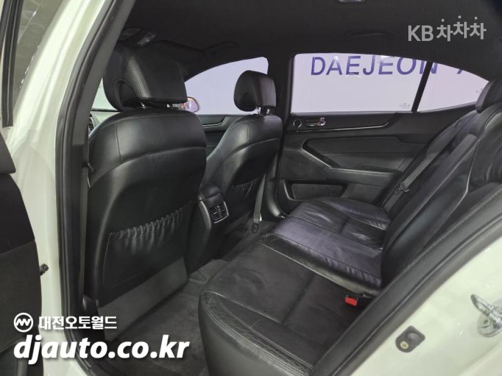 2010 - kia k7