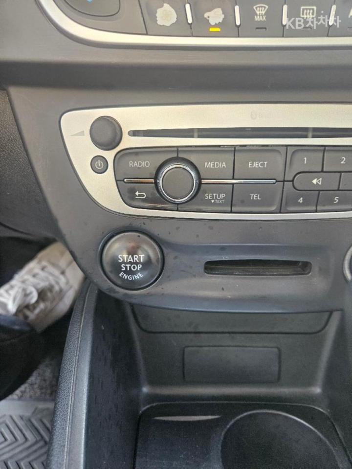 Renault SM3 Neo LE Base Type 10