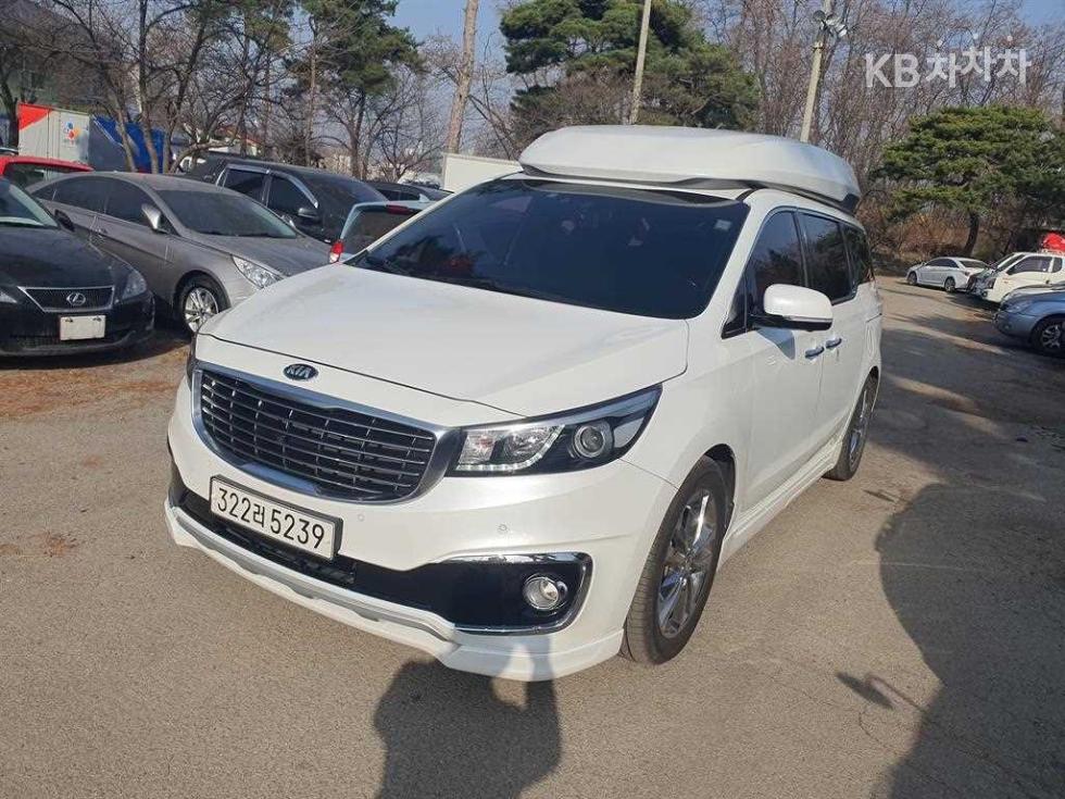 2018 - kia carnival