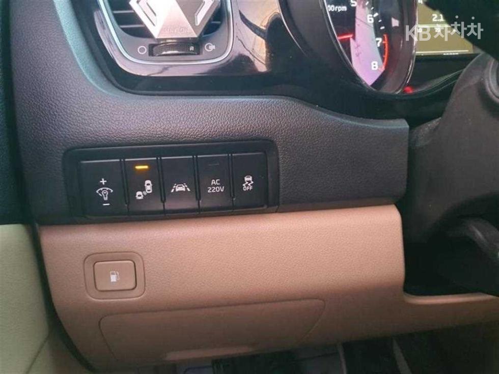 2018 - kia carnival
