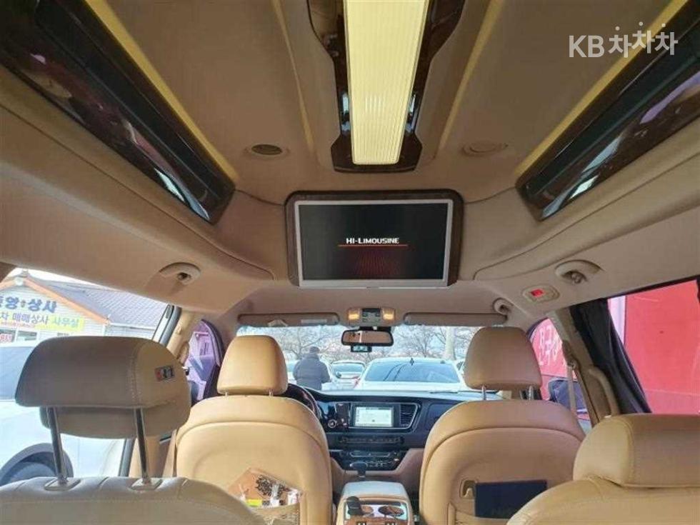 2018 - kia carnival