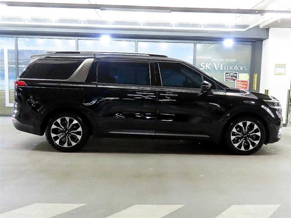 2023 - kia carnival
