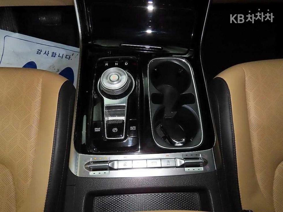 2023 - kia carnival