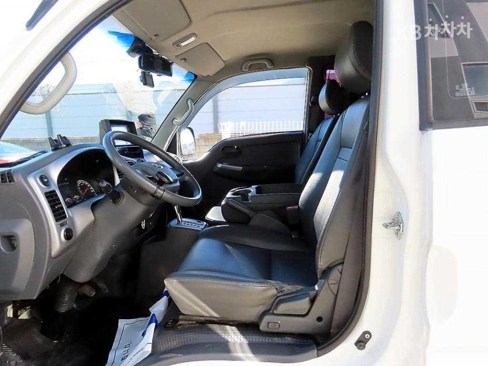 2016 - kia bongo iii