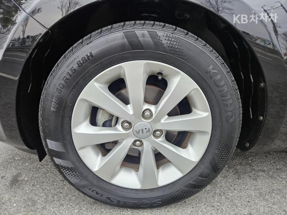 2014 - kia pride