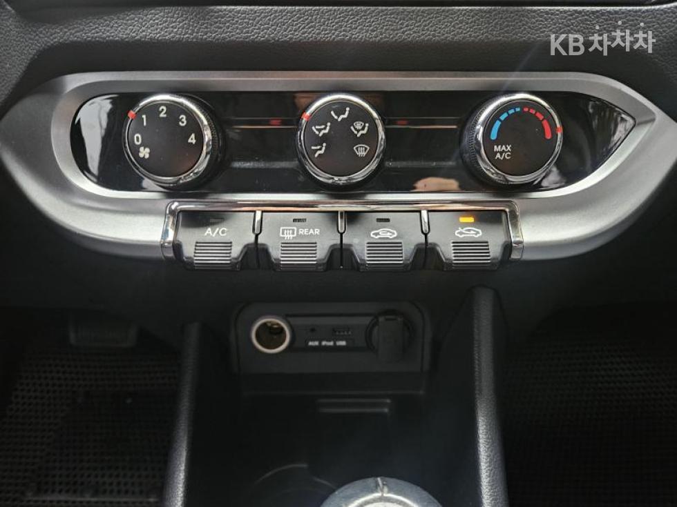 2014 - kia pride