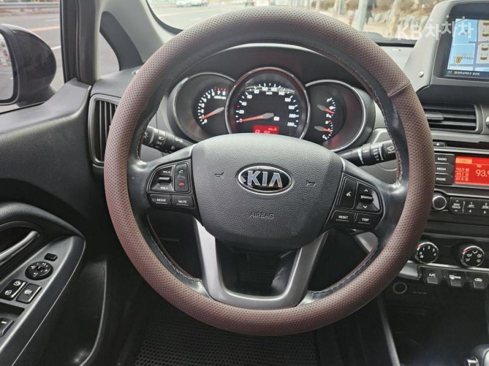 2014 - kia pride
