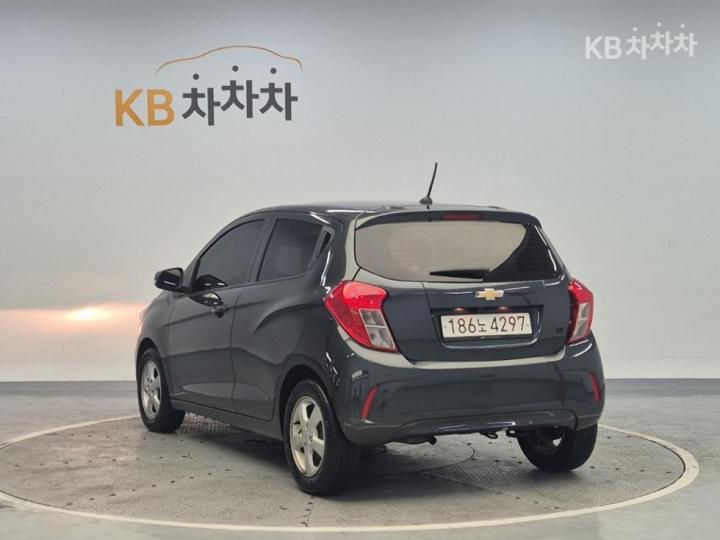 Chevrolet Korea Spark LT Basic - фото 2