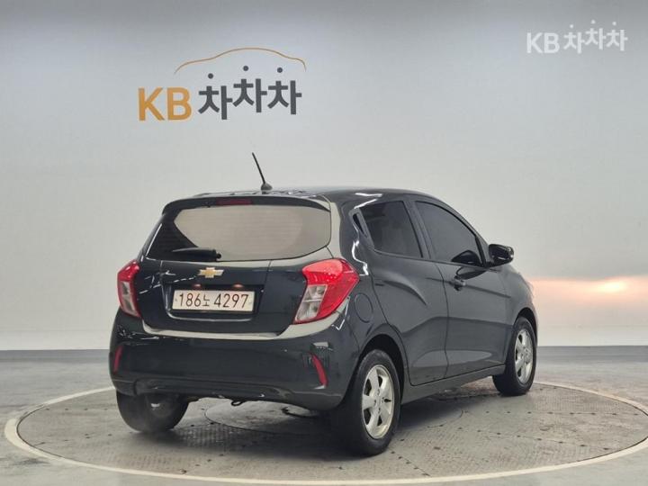 Chevrolet Korea Spark LT Basic - фото 3