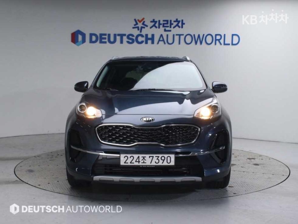 2021 - kia sportage
