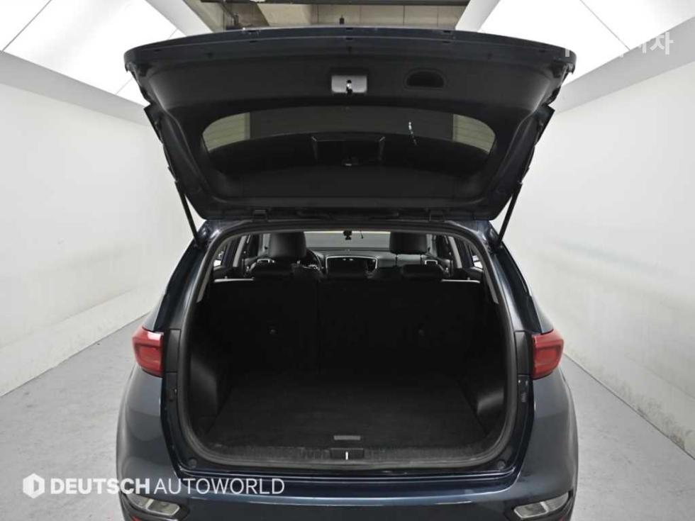 2021 - kia sportage