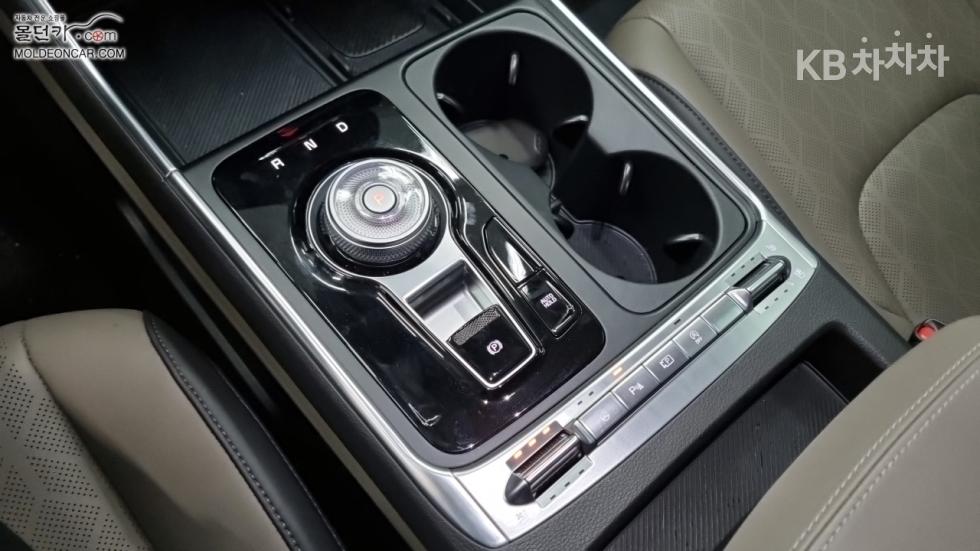 2025 - kia carnival