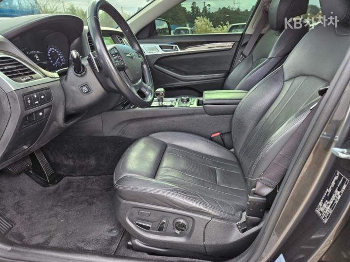 Genesis G80 3.3 GDI Premium Luxury 8