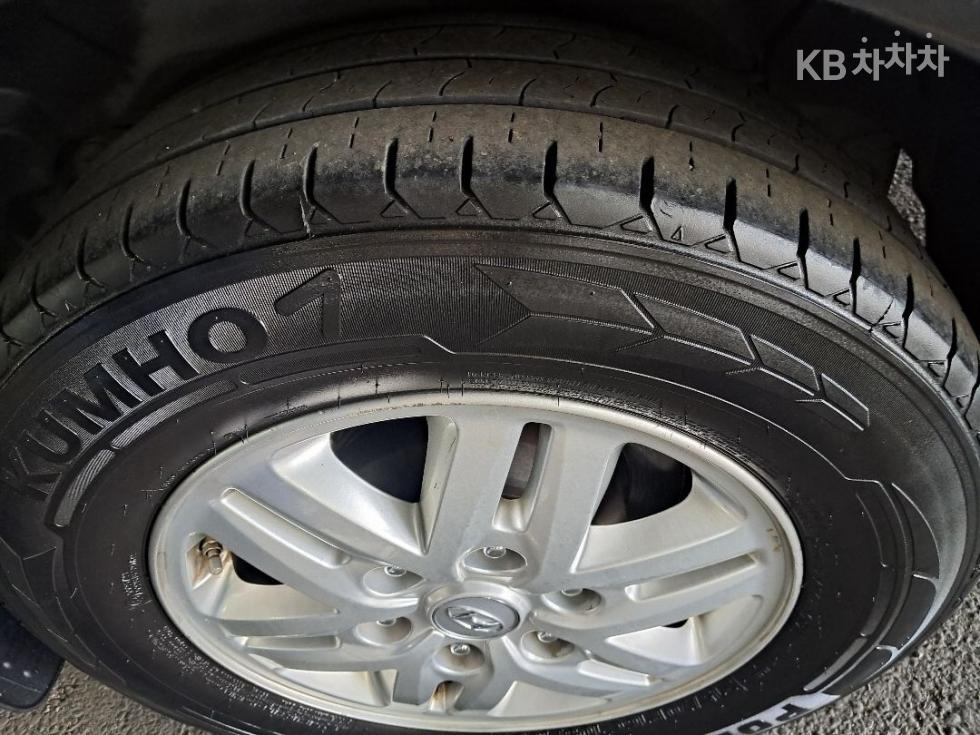 Hyundai Starex — miniaturë 2