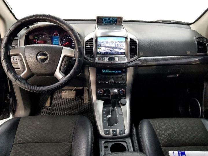 Chevrolet Captiva 2WD LT 6
