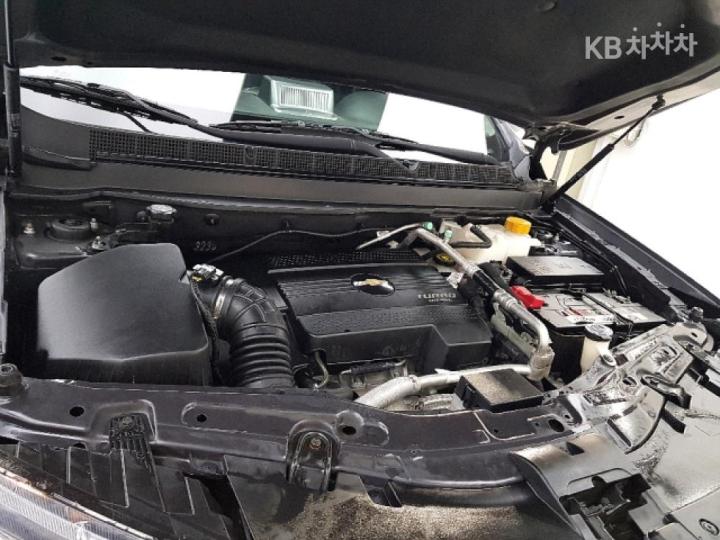 Chevrolet Captiva 2WD LT 7