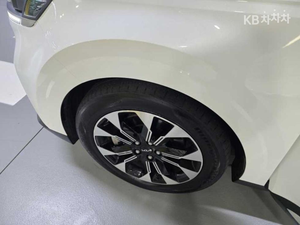 2022 - kia carnival